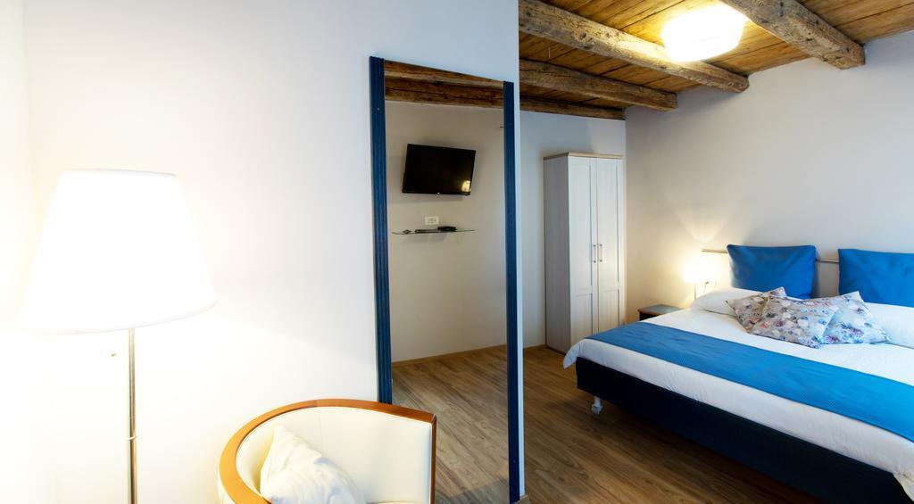 Guesthouse Centrum B&B Izola Exteriör bild